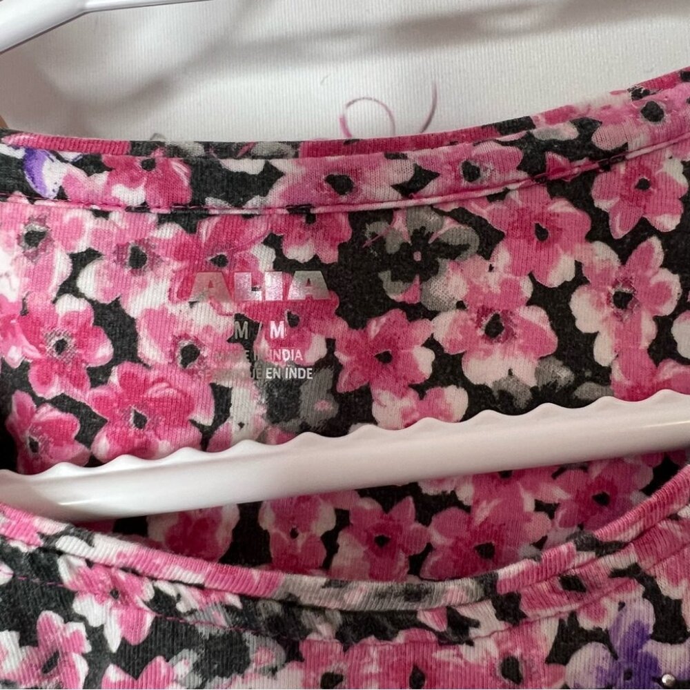 Alia top rhineston crystal diamond Floral Women's Top Pink and Purple white - Picture 4 of 6